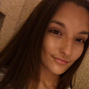 Meet your Posher, Bethany